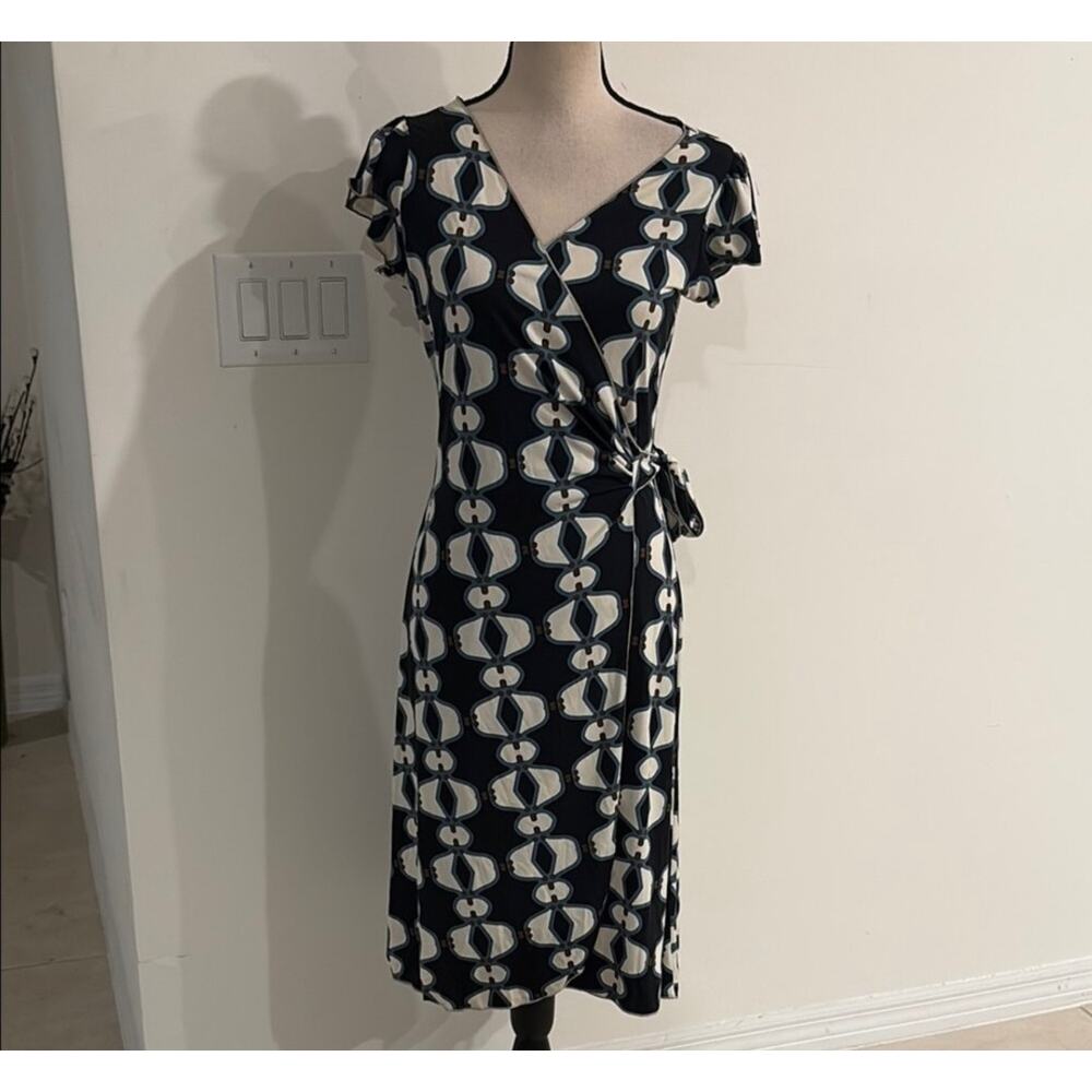 Women's Ralph Lauren Wrap Dress Size 2 (runs big) lenth size 4